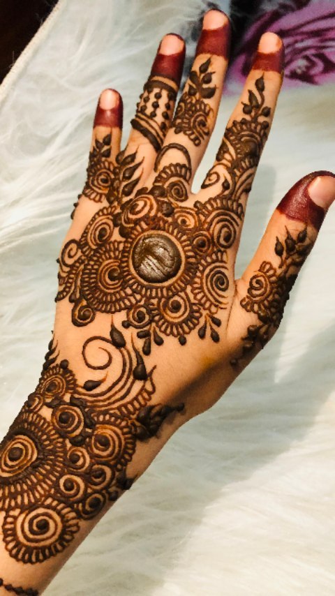 Mehendi design reel by Henna Tales by Thaash, Bangalore