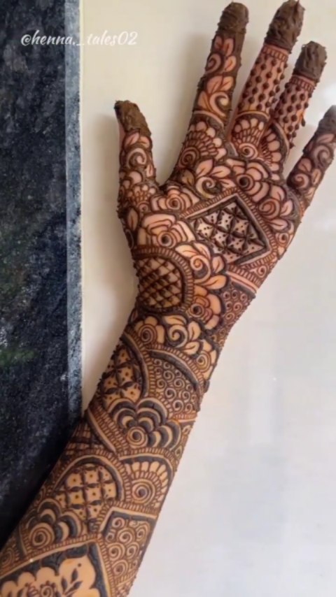Mehendi design reel by Henna Tales by Thaash, Bangalore