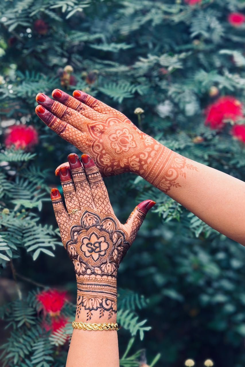 Arabic mehendi design 14 by Henna Tales by Thaash, mehendi artist in Bangalore