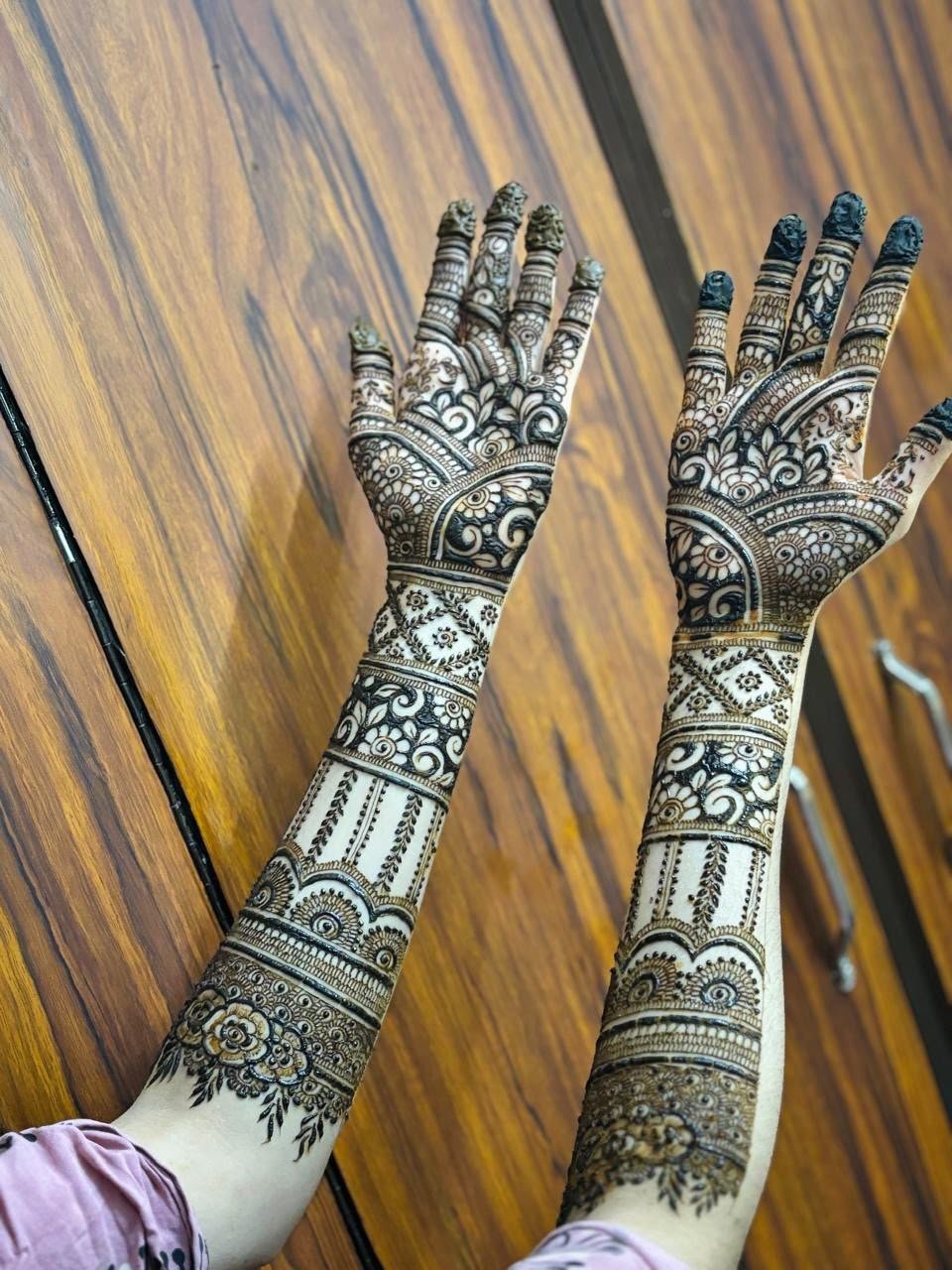 Back hand mehendi design 21 by Henna Tales by Thaash, mehendi artist in Bangalore